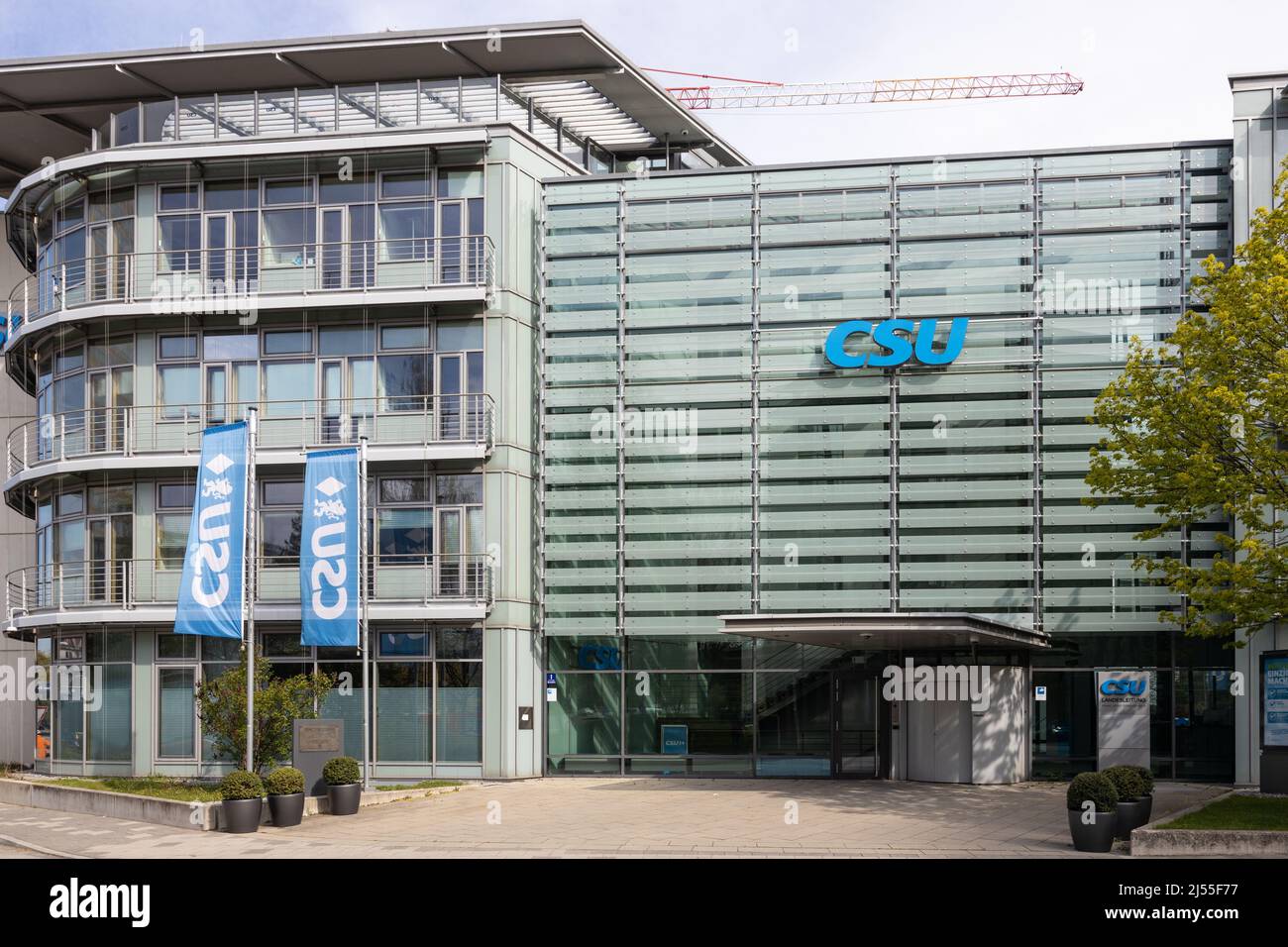 Monaco di Baviera, GERMANIA - 19 aprile 2022: L'edificio 'Franz-Josef-Strauss' a Monaco, la sede del partito bavarese CSU. Foto Stock