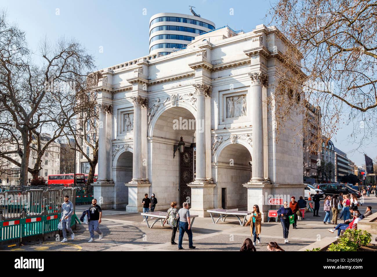 Marble Arch, un arco trionfale di marmo bianco del 19th secolo, progettato da John Nash, a Londra, Regno Unito. Foto Stock