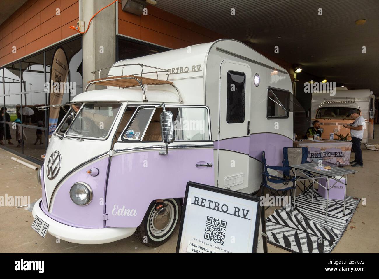 Camper retro Vehicle Volkswagen allo spettacolo di campeggio di Sydney Foto Stock