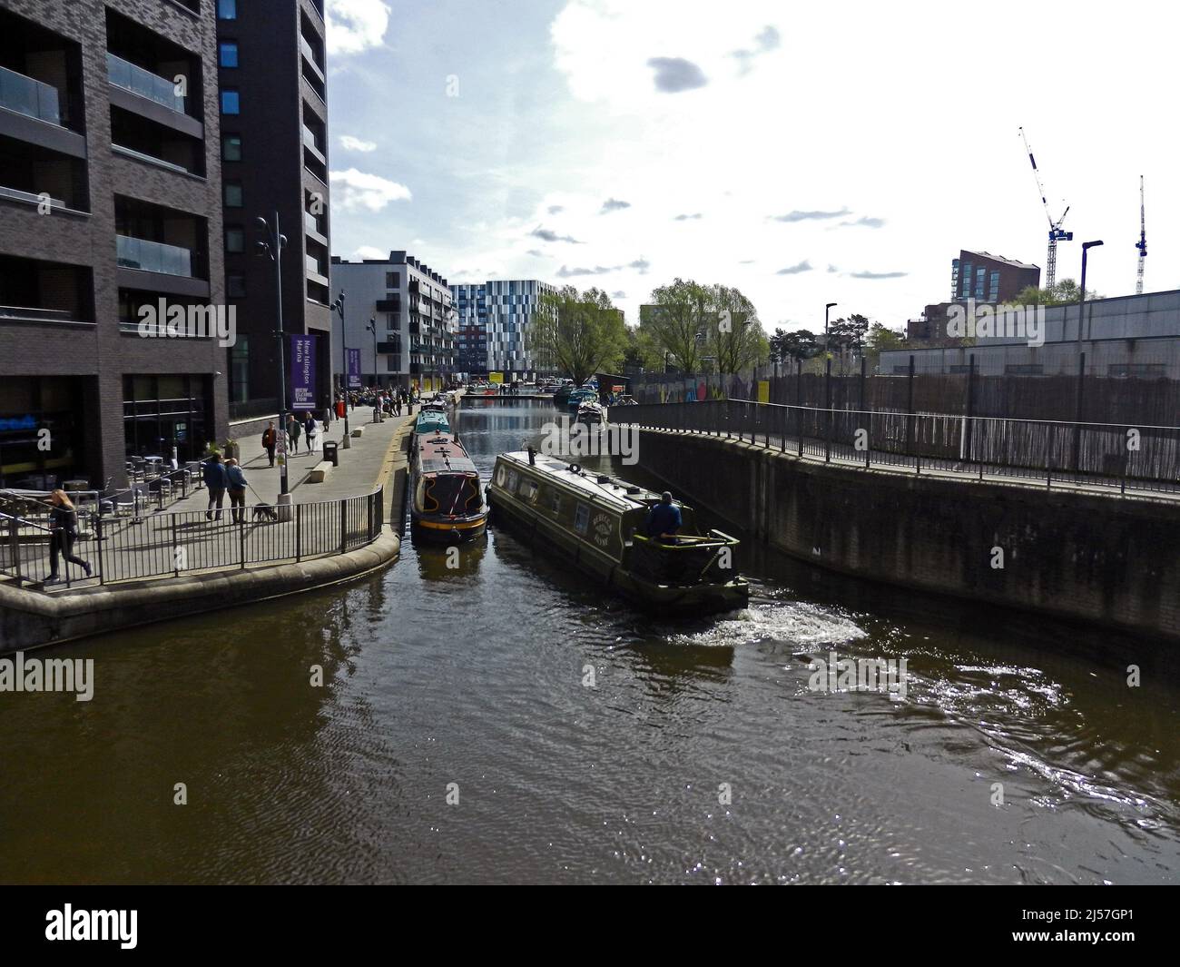 MANCHESTER. GREATER MANCHESTER. INGHILTERRA. 04-10-22. New Islington Marina Ancoats. Un'area residenziale creata sul sito di un ex bacino del canale. Foto Stock