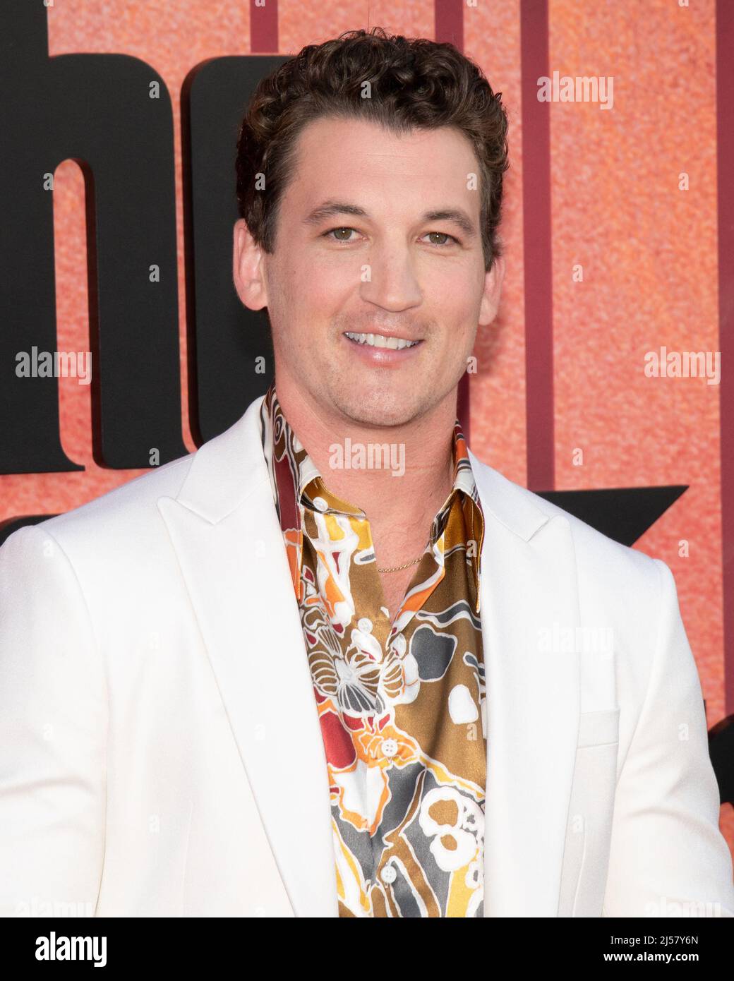 20 Aprile 2022 - Los Angeles, California - Miles Teller. Los Angeles Premiere di Paramount New Series 'l'offerta'. Photo Credit: Billy Bennight/AdMedia/MediaPunch Foto Stock