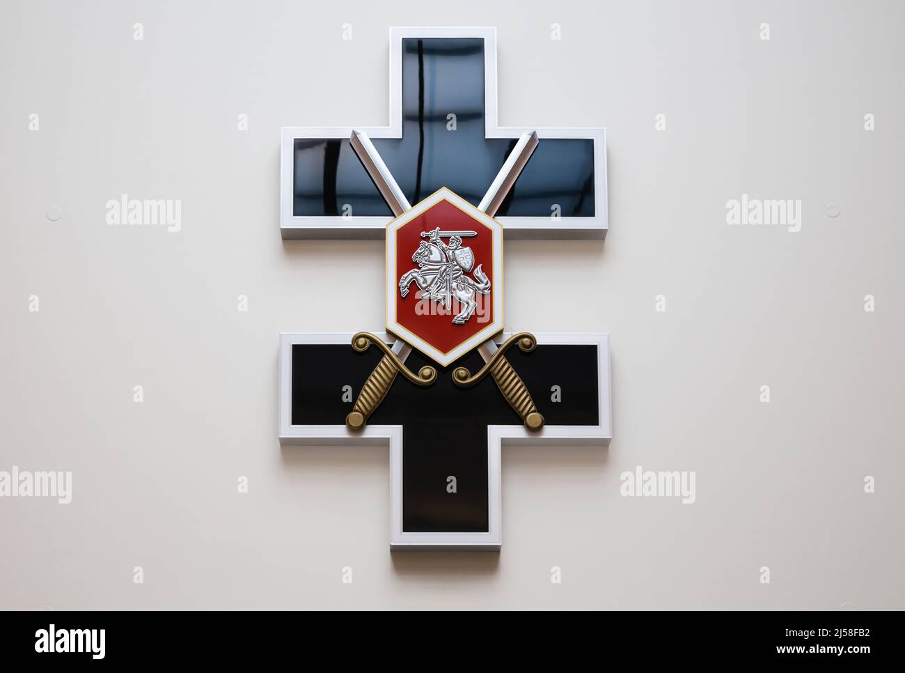 Lo stemma della Repubblica di Lituania nel Museo della Grande Guerra di Vytautas, Kaunas, Lituania, 9 aprile 2022 Foto Stock