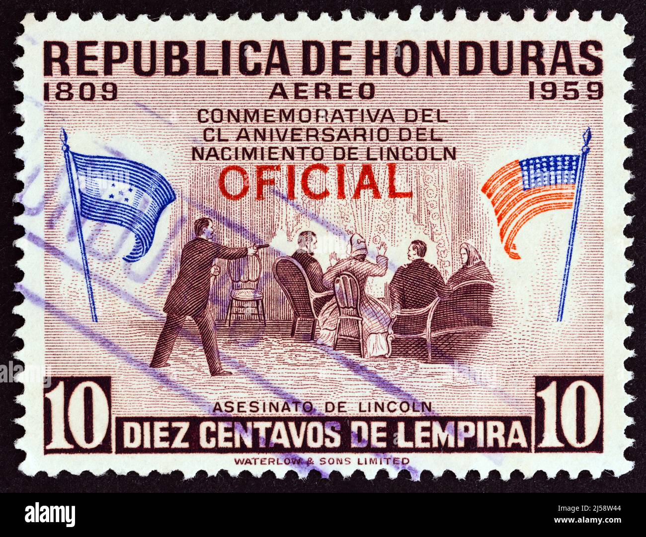 HONDURAS - CIRCA 1959: Un francobollo stampato in Honduras dal numero '150th anniversario della nascita di Abraham Lincoln' mostra assassinio di Lincoln. Foto Stock