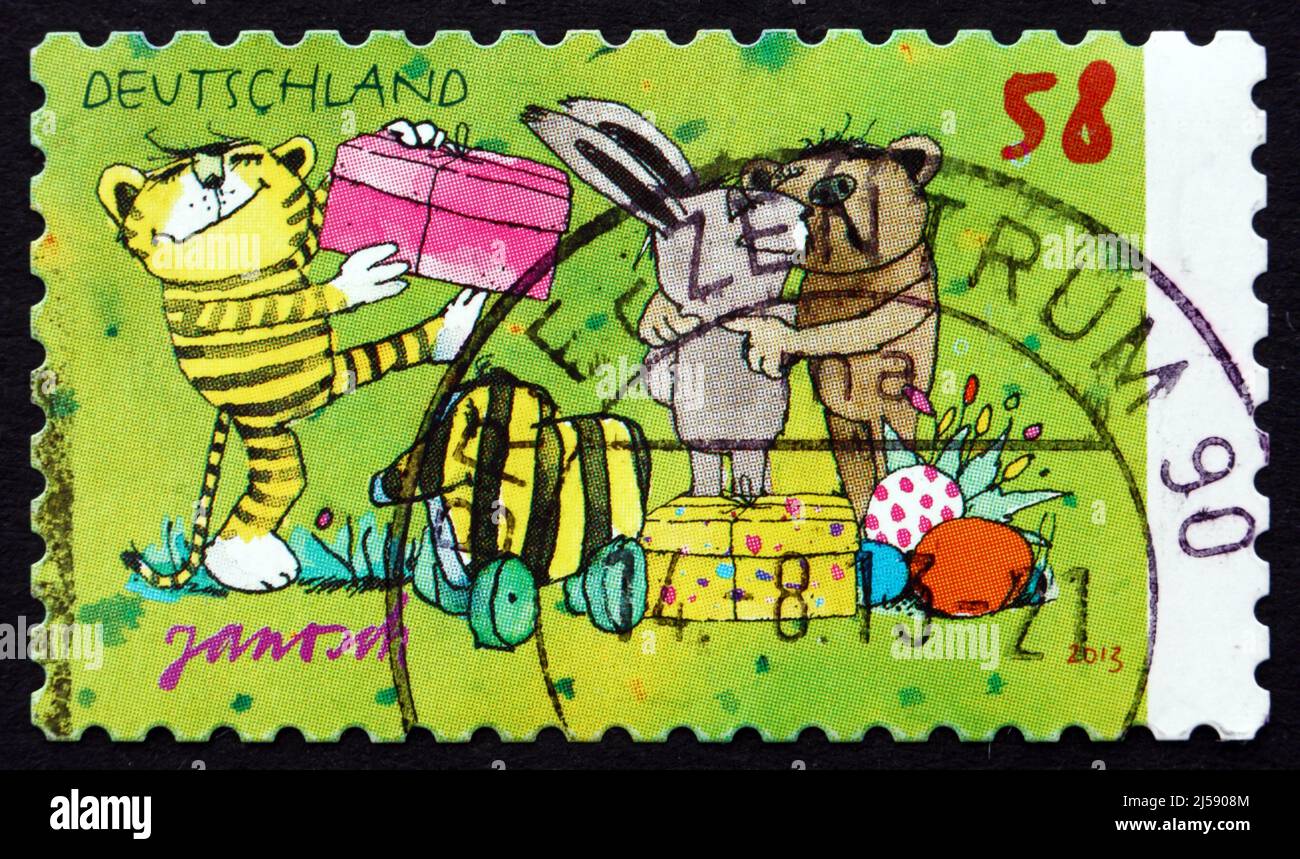 GERMANIA - CIRCA 2013: Un francobollo stampato in Germania mostra l’illustrazione della Pasqua dei Bambini, di Janosch (Horst Eckert), circa 2013 Foto Stock