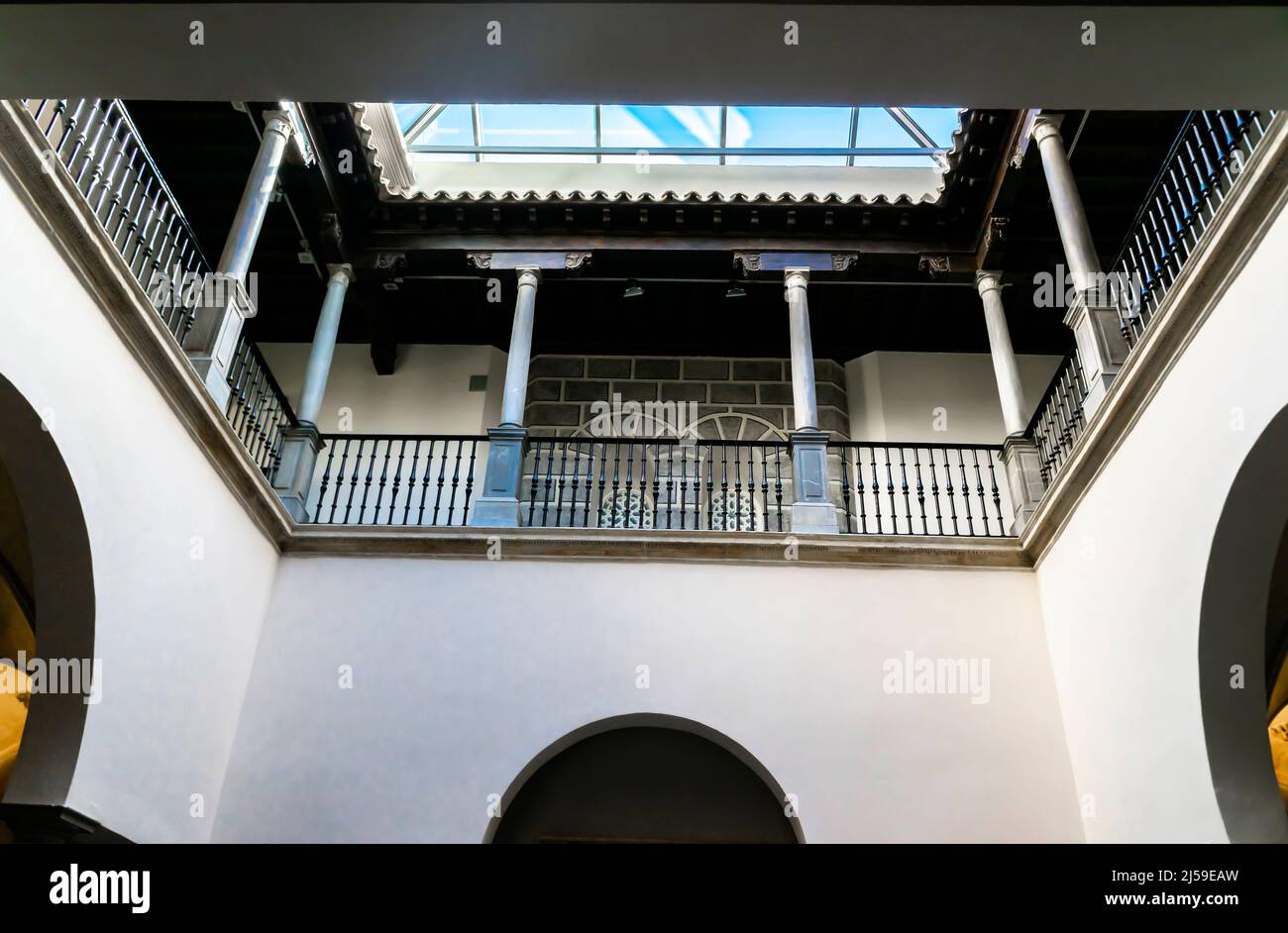All'interno, l'interno del Palazzo Madraza, la Casa della Scienza o il Palazzo della Madraza, Granada, Andalusia, Spagna, Europa Foto Stock
