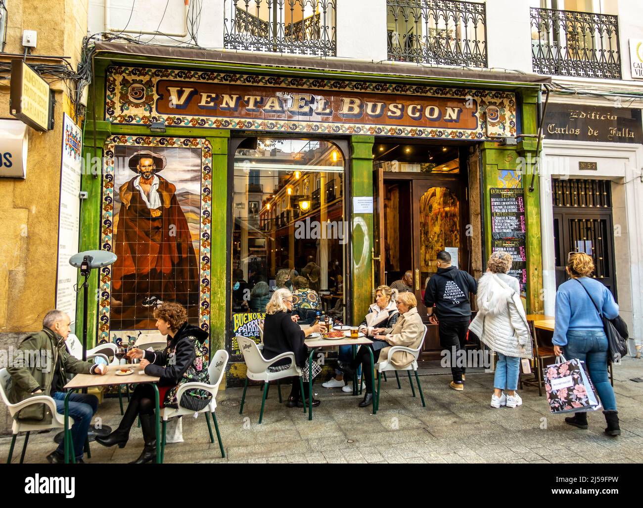 Venta El Buscón caffè con tavoli in strada, Centro, Madrid, Spagna Foto Stock