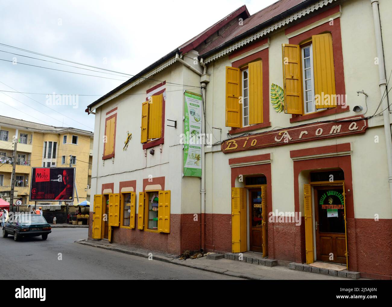 Avenue du General Ramanantsoa nel centro di Antananarivo, Madagascar. Foto Stock