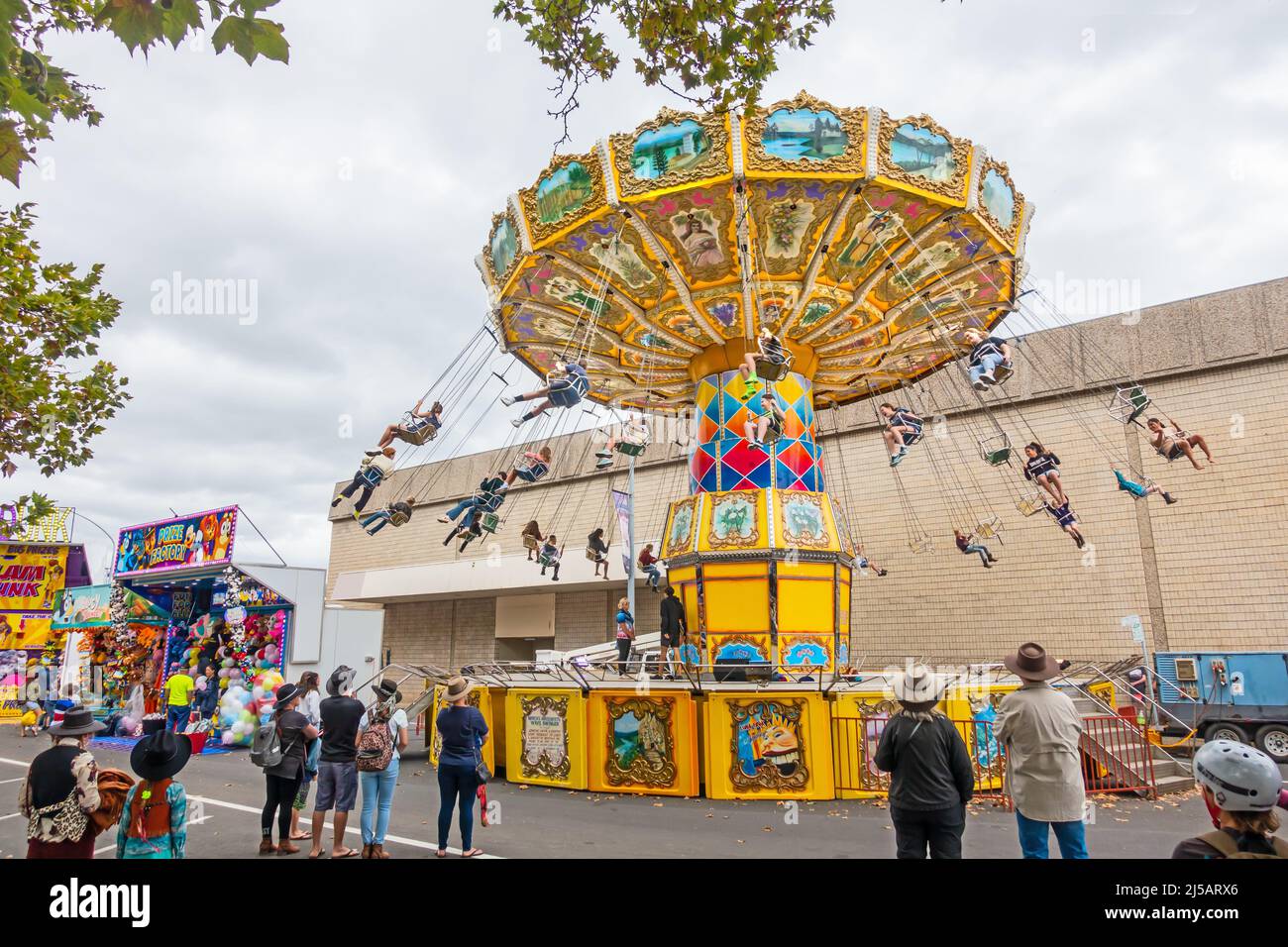 Wave Swinger Amusement Fairground Rride al Tamworth Country Music Festival Australia. Foto Stock