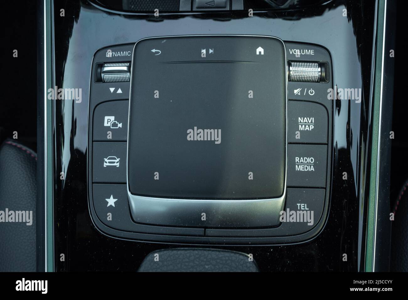Hong Kong, Cina Feb 14 , 2022 : Mercedes-AMG GLB 35 2022 Touch Pad Feb 14 2022 a Hong Kong. Foto Stock
