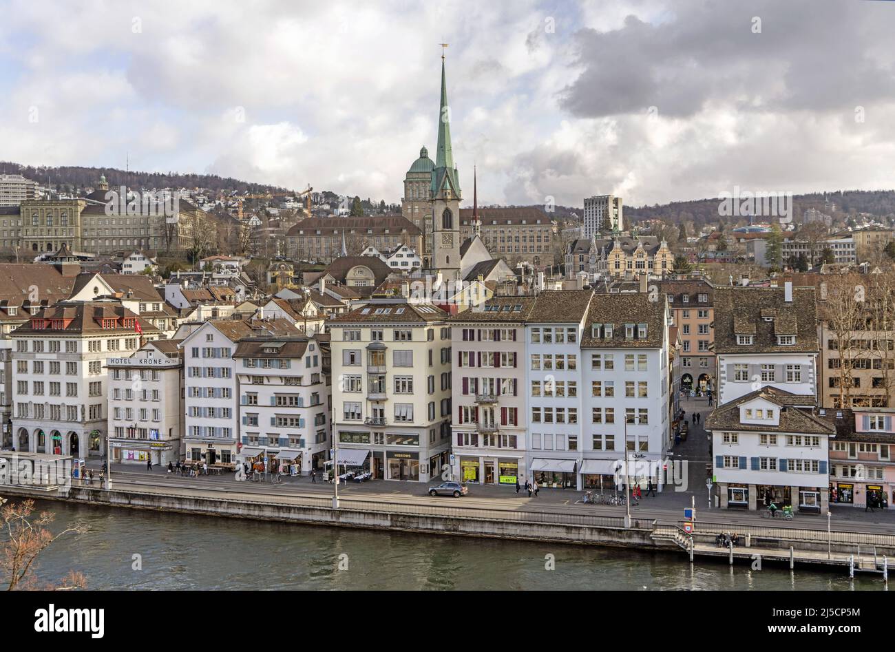 Svizzera, Zuerich 05.02.2020. Vista della città vecchia, visto da Lindenhof, Zuerich sul 05.02.2020. [traduzione automatizzata] Foto Stock