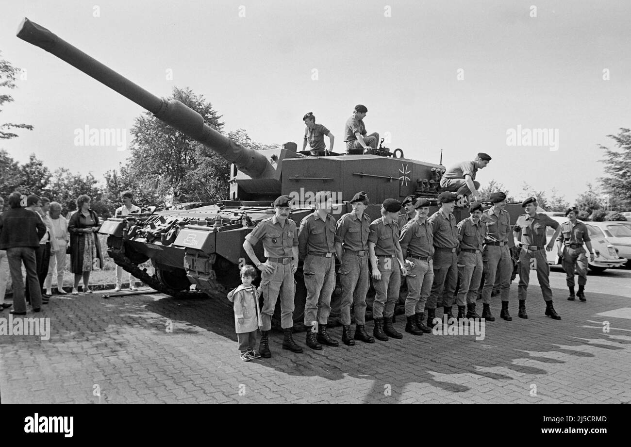 Augustdorf, DEU, 31.05.1984 - visitatori del Bundeswehr Day di Augustdorf. [traduzione automatizzata] Foto Stock