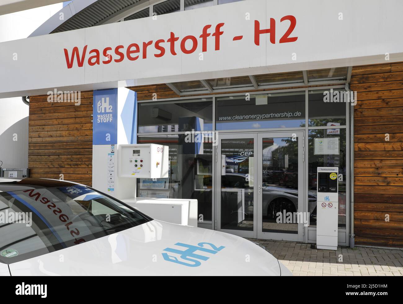 Berlino, 17.05.2021 - Fuelcell veicolo in una stazione di rifornimento di idrogeno. [traduzione automatizzata] Foto Stock