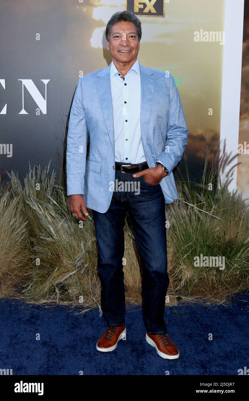 Los Angeles, Stati Uniti. 20th Apr 2022. Gil Birmingham al FX's Under the Banner of Heaven TV Series Premiere all'Hollywood Athletic Club il 20 aprile 2022 a Los Angeles, CA (Photo by Katrina Jordan/Sipa USA) Credit: Sipa USA/Alamy Live News Foto Stock