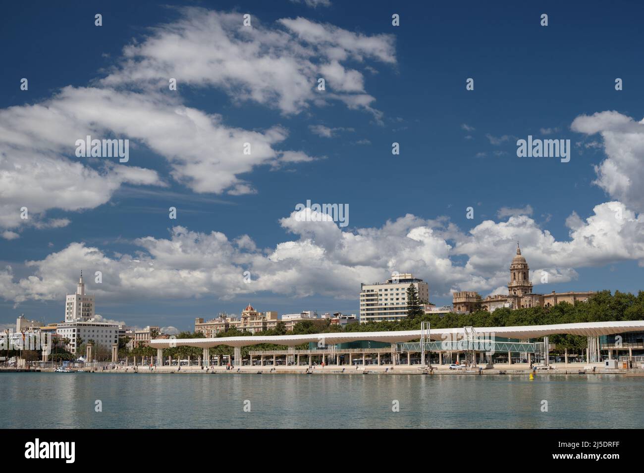 Vista di Malaga dal porto. Andalusia, Spagna. Foto Stock