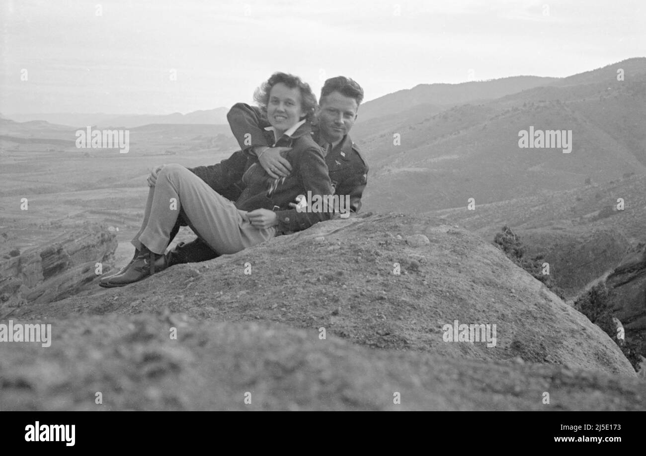 Coppia nostalgica in un appuntamento nella prima fila Colorado Foto Stock