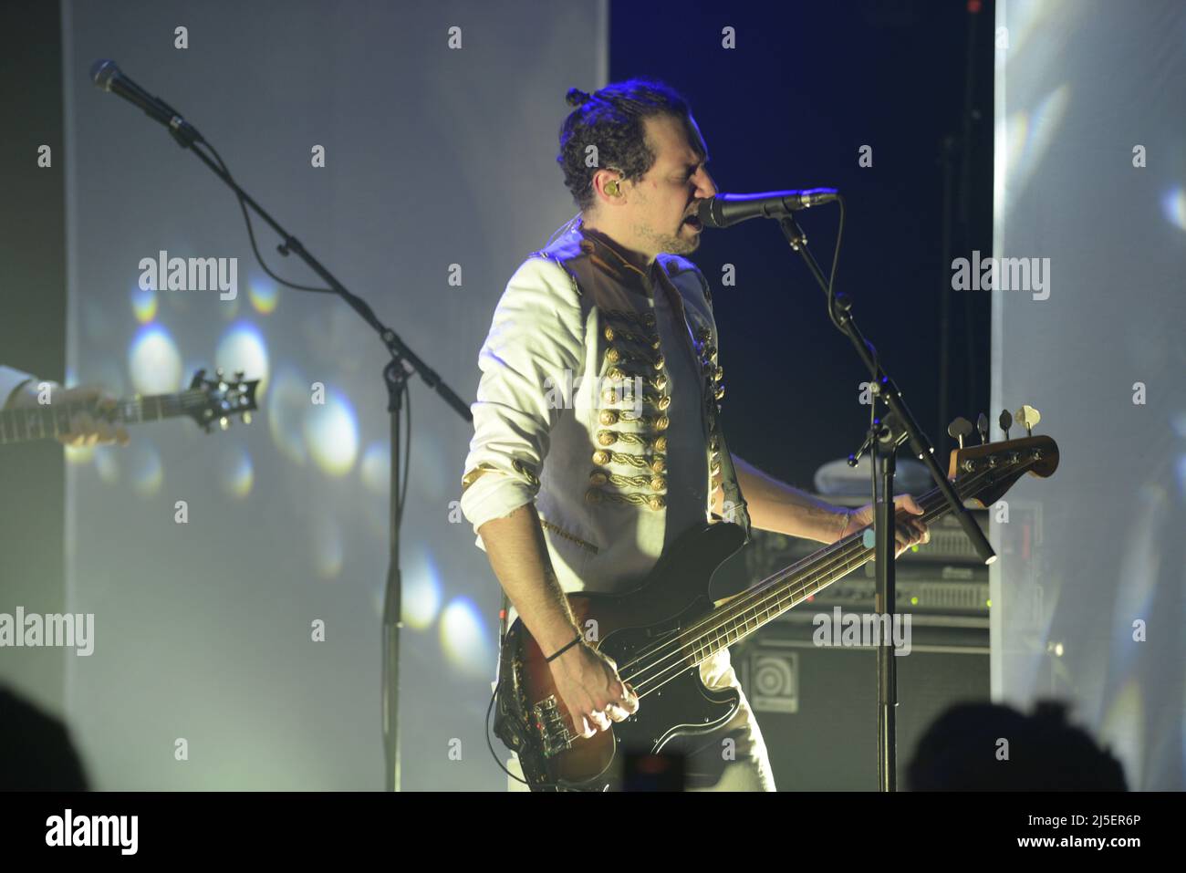 21 aprile 2022, Napoli, Italia: Il gruppo musicale ''i Ministri'', rock alternativo italiano, formato a Milano nel 2003, si esibirà al Duel Club di Pozzuoli (Credit Image: © Mariano Montella/Pacific Press via ZUMA Press Wire) Foto Stock