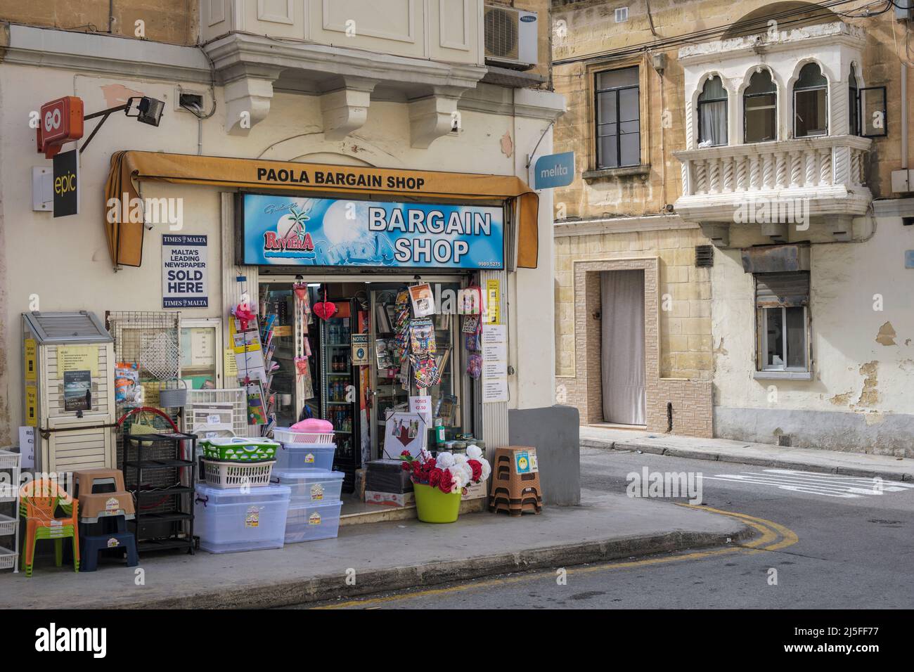 Paola Bargain Shop, Tarxien, Malta Foto Stock