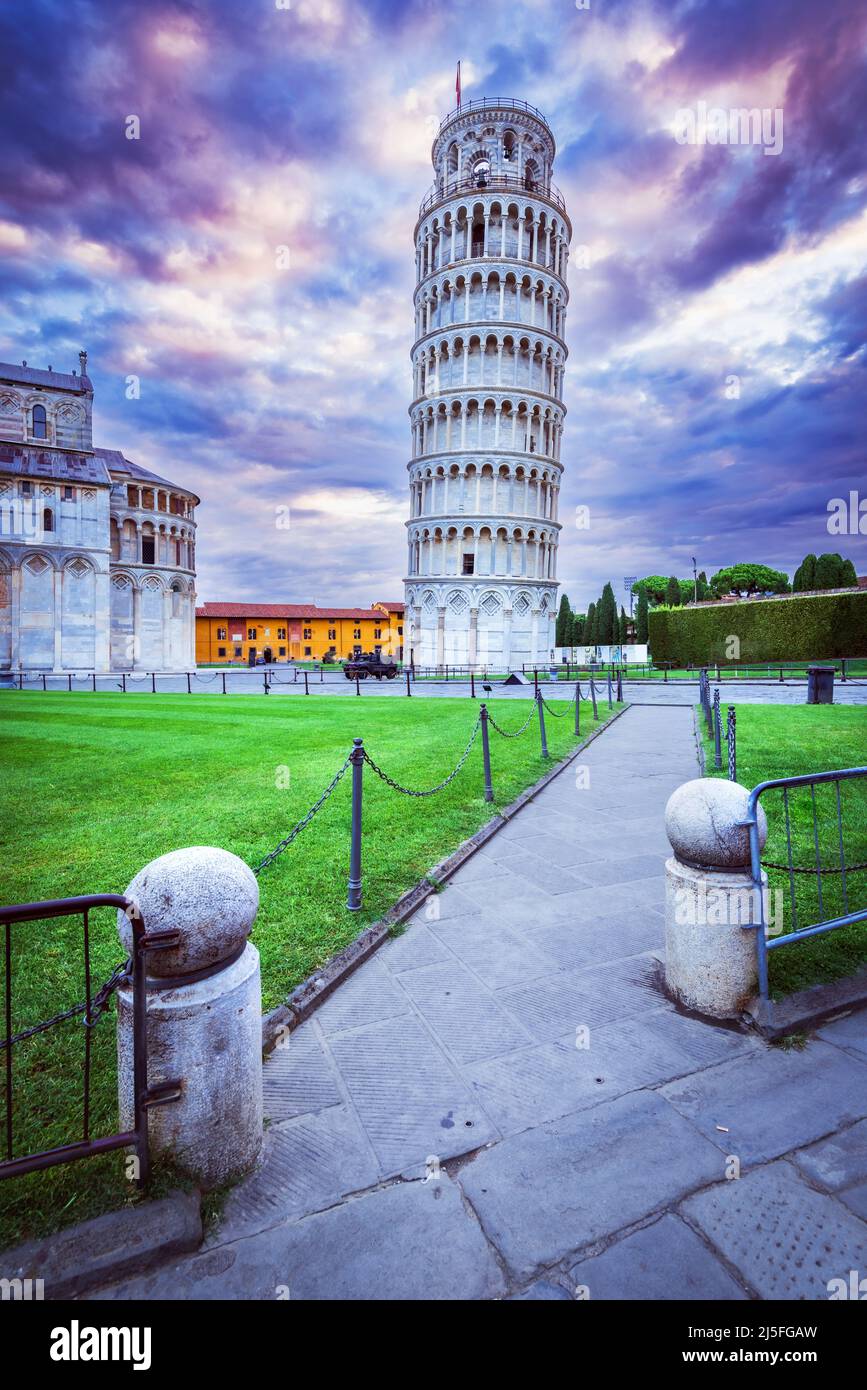 Pisa, Italia. Attrazione turistica mondiale in Toscana, Torre Pendente Foto Stock