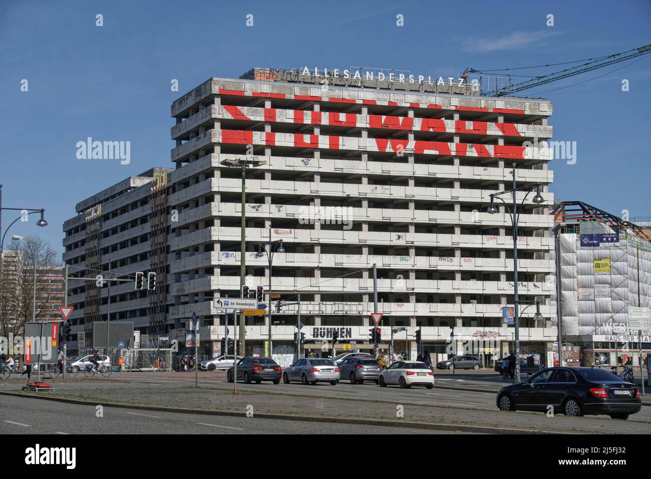 Haus der Statistik, otto-Braun-Straße, Karl-Marx-Allee, Mitte, Berlino, Germania, Europa Foto Stock
