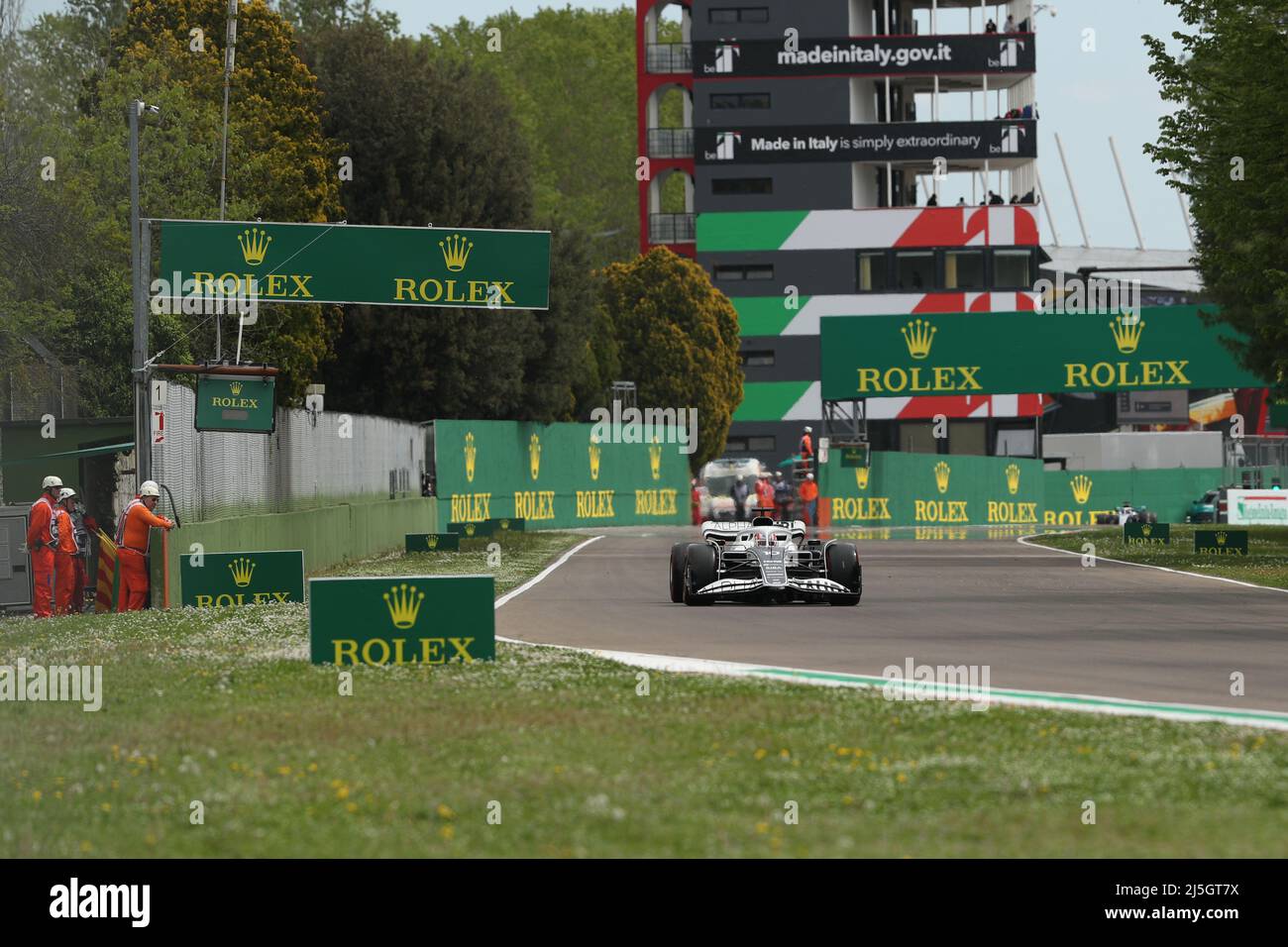 23rd aprile 2022, Imola, Emilia Romagna, Italia. F1 Gran Premio d'Italia, sessione di qualifica gara sprint: Scuderia AlphaTauri, Pierre Gasly Foto Stock