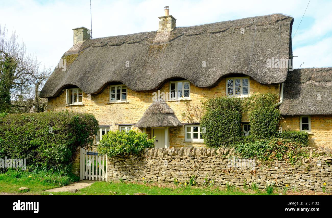Cottage di paglia Kingham Village Oxfordshire Foto Stock