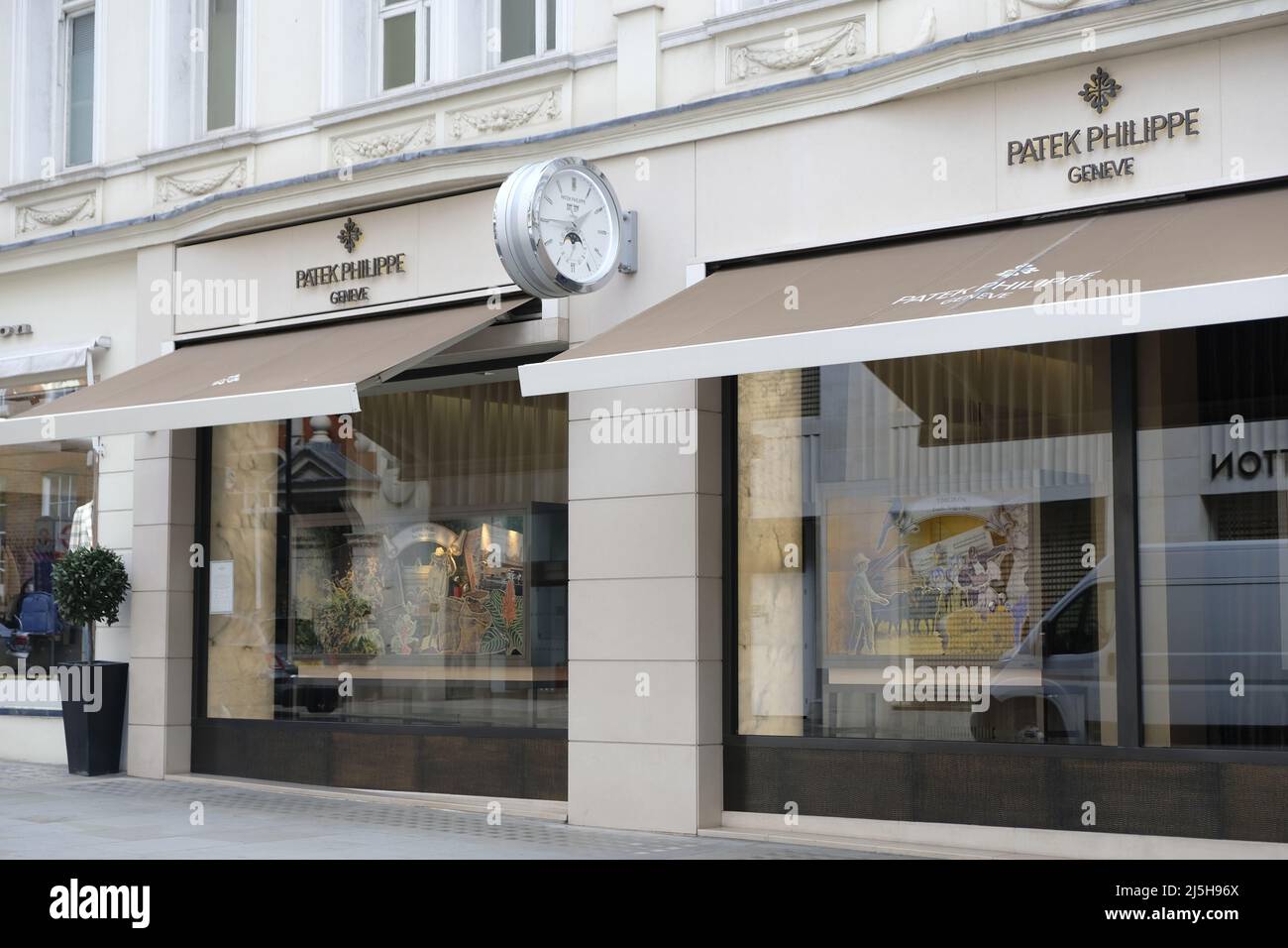 Londra, Regno Unito - Settembre 2021: Patek Shopfront a New Bond Street a Londra Foto Stock