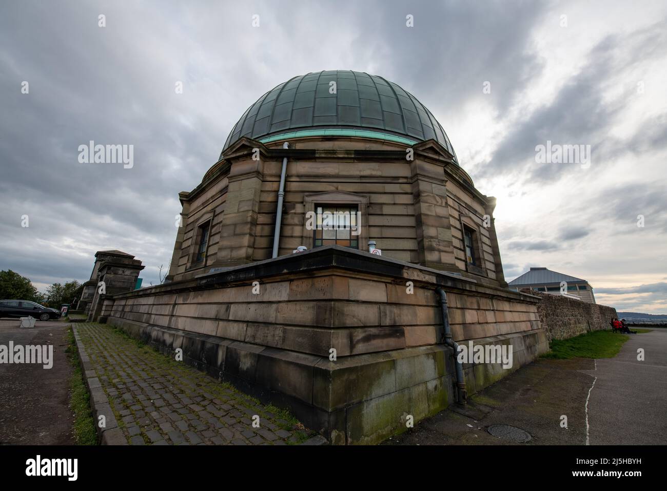 Vecchio Osservatorio ora usato come Museo d'Arte, a Calton Hill, Edimburgo, Scozia Foto Stock