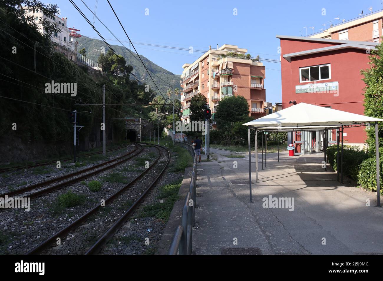 Castellammare di Stabia - Stazione della funivia per Monte Faito Foto Stock