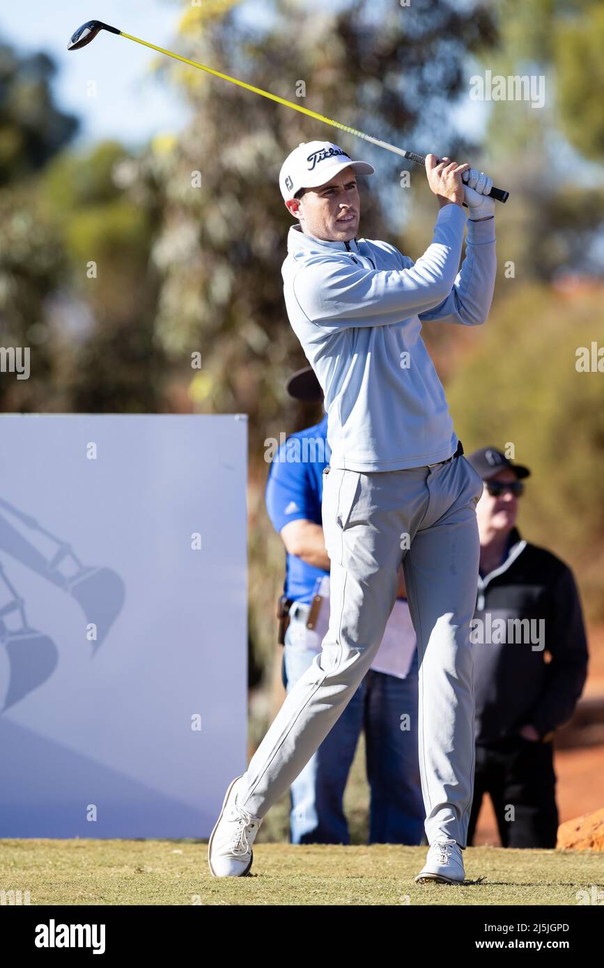 Karlkurla, Australia, 24 aprile 2022. Kyle Michel ha sparato il primo tee durante il Campionato 2021 CKB WA PGA, parte del TOUR DELL'Australasia ISPS HANDA PGA il 24 aprile 2022 al Kalgoorlie Golf Course di Kalgoorlie, Australia. Credit: Graham Conaty/Speed Media/Alamy Live News Foto Stock