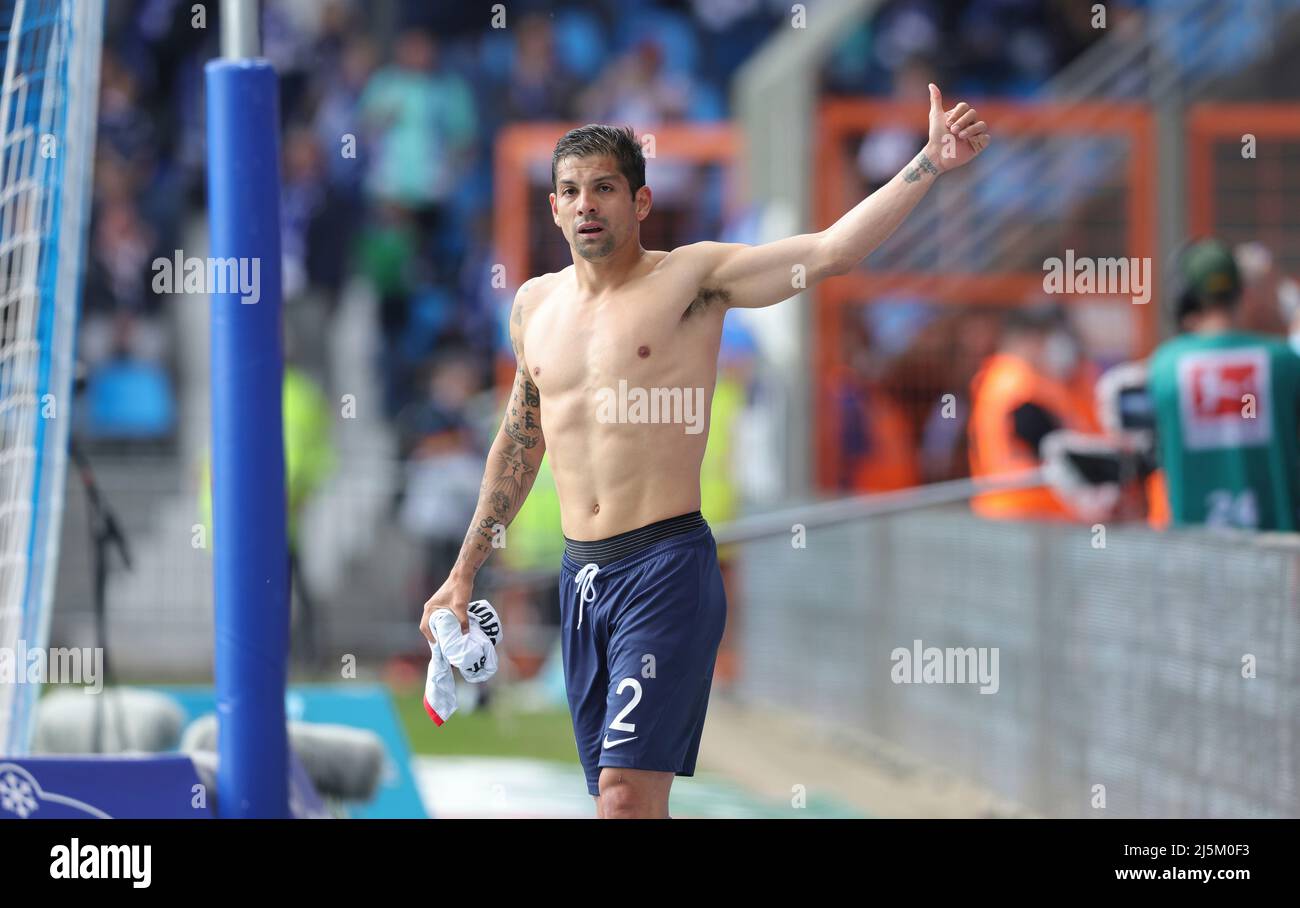 Bochum, Germania. 24th Apr, 2022. Primo : 24th Aprile 2022, Fuvuball, 1st Bundesliga, stagione 2021/2022, VFL Bochum - FC Augsburg 0:2 grazie ai fan di Bochum, Cristian GAMBOA/dpa/Alamy Live News Foto Stock