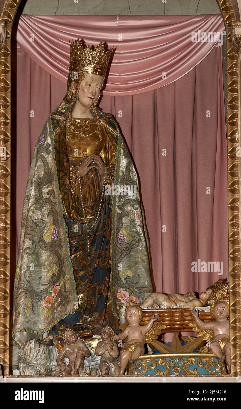 La Madonna - legno intagliato dipinto argentato e dorato - Giovan Angelo e Tiburzio del Maino - 1524 - Tirano (SO),Italia, Santuario della Madonna d Foto Stock