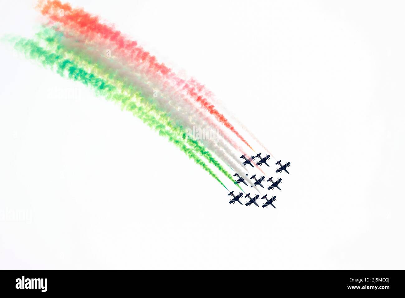 Imola, Italia. 24th Apr 2022. Air show, F1 Gran Premio d'Emilia Romagna ad Autodromo Enzo e Dino Ferrari il 24 aprile 2022 a Imola, Italia. (Foto di ALTO DUE) credito: dpa/Alamy Live News Foto Stock