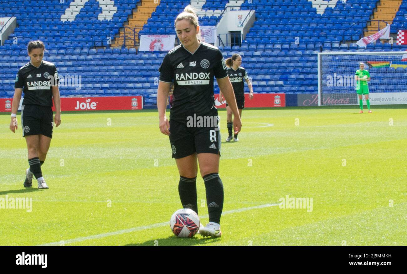 Birkenhead, Regno Unito. 24th Apr 2022. Madeleine Cusack di Sheffield United durante la partita di calcio del Campionato delle donne tra Liverpool e Sheffield United al Prenton Park di Birkenhead, Inghilterra. Terry Scott/SPP Credit: SPP Sport Press Photo. /Alamy Live News Foto Stock