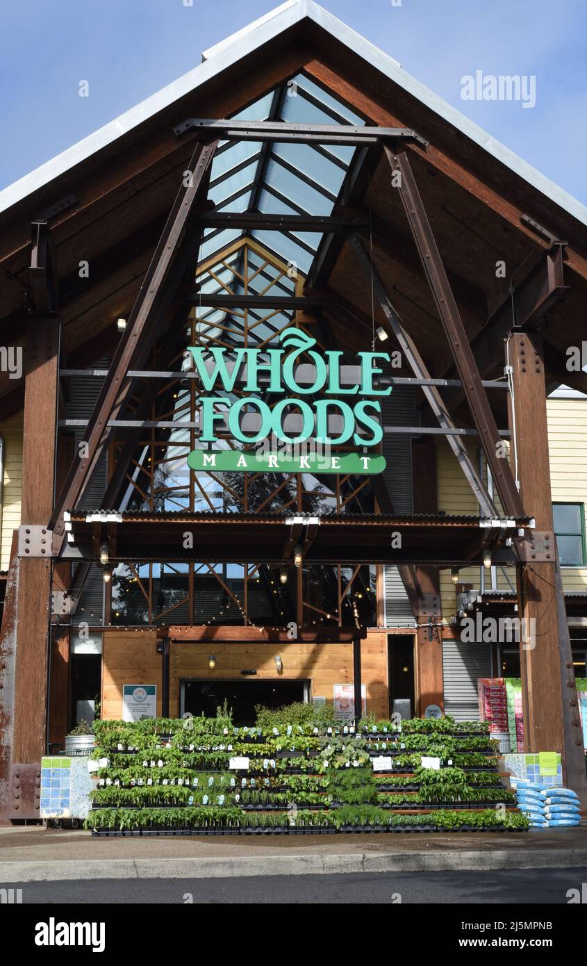Ingresso a un negozio di alimentari Whole Foods a Portland, Oregon, USA Foto Stock