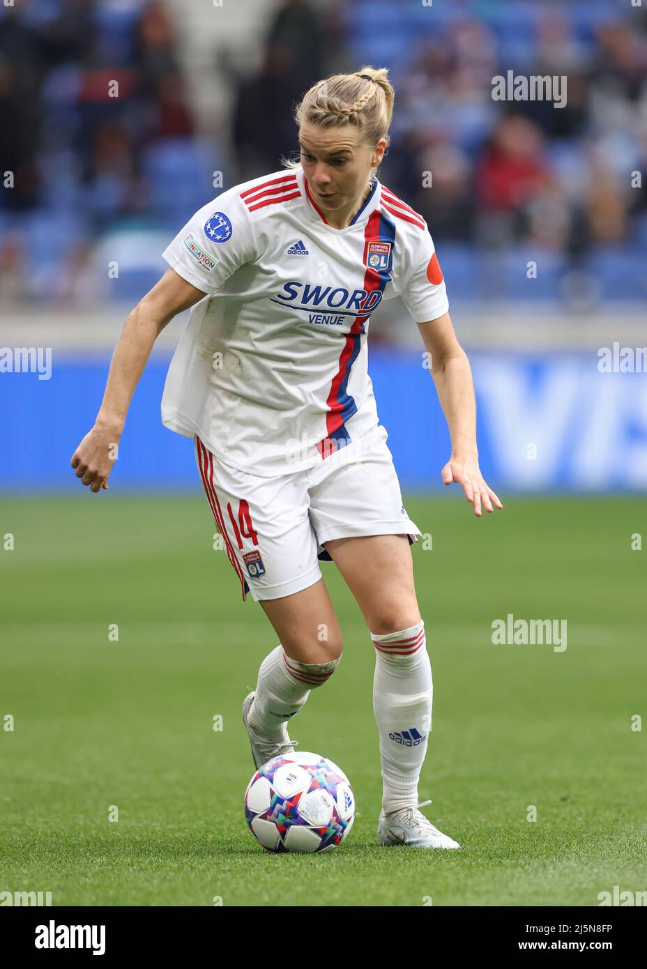 Lione, Francia, 24th aprile 2022. ADA Hegerberg di Lione durante la partita della UEFA Womens Champions League all'OL Stadium di Lione. Il credito d'immagine dovrebbe essere: Jonathan Moscrop / Sportimage Credit: Sportimage/Alamy Live News Foto Stock