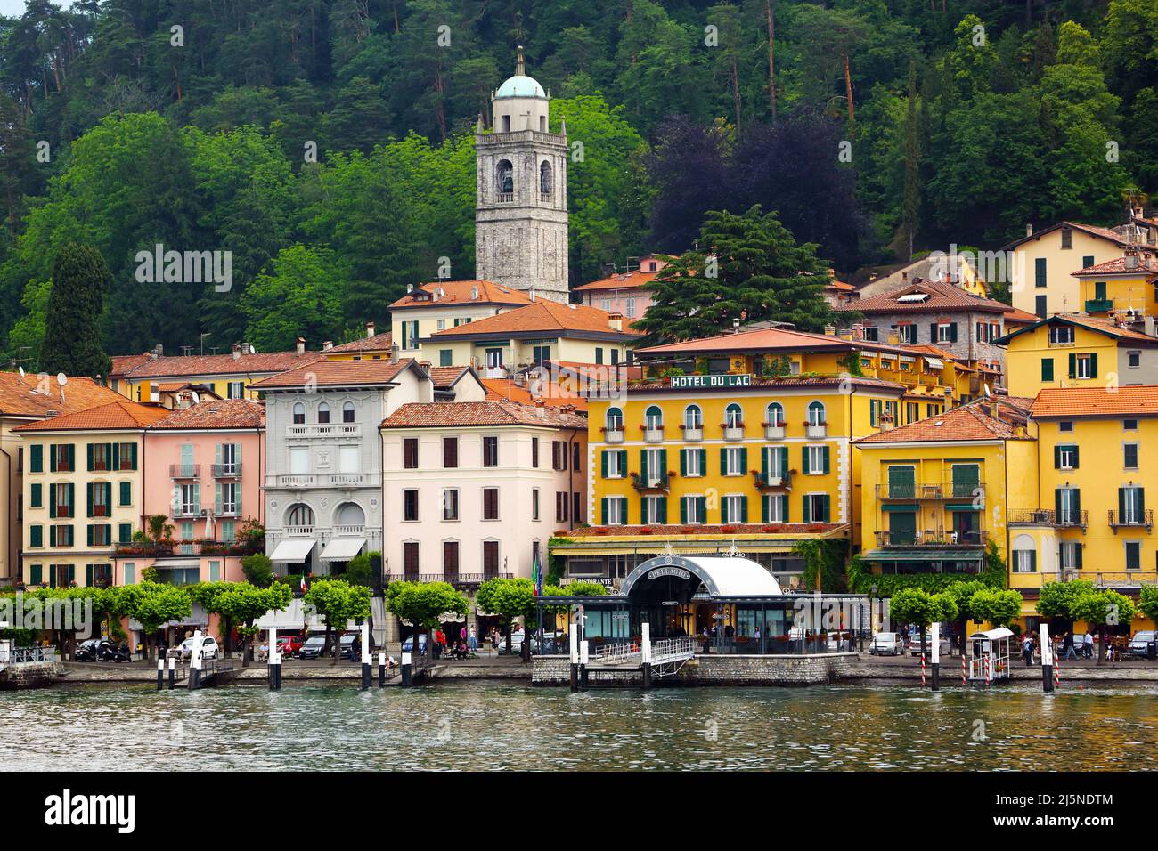 Bellagio sulle rive del lago di Como in Italia settentrionale Foto Stock