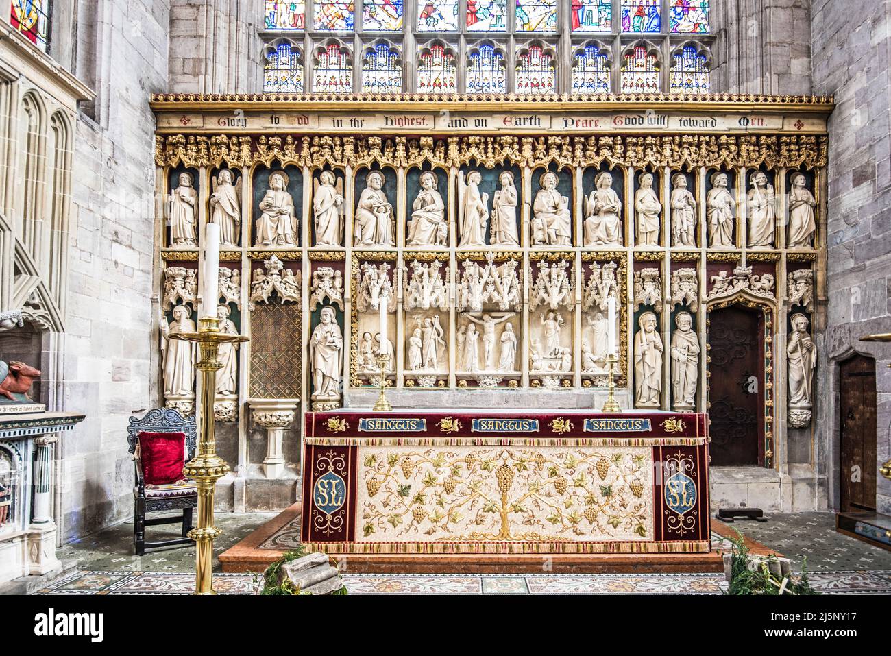 Forse la migliore chiesa che ho visto in decine di anni con un interno stupefacente. Ludlow Shropshire di St Laurence. Squisito sotto molti aspetti Foto Stock