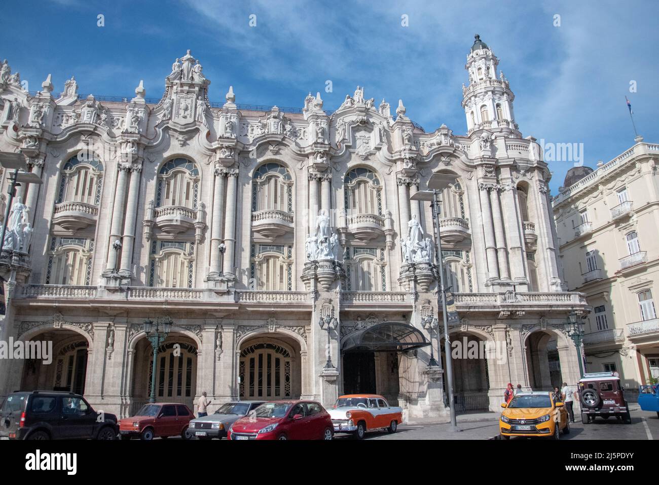 Il Grande Teatro dell'Avana 'Alicia Alonso' , sede del Balletto Nazionale di Cuba , è una delle principali istituzioni culturali della PAC cubana Foto Stock