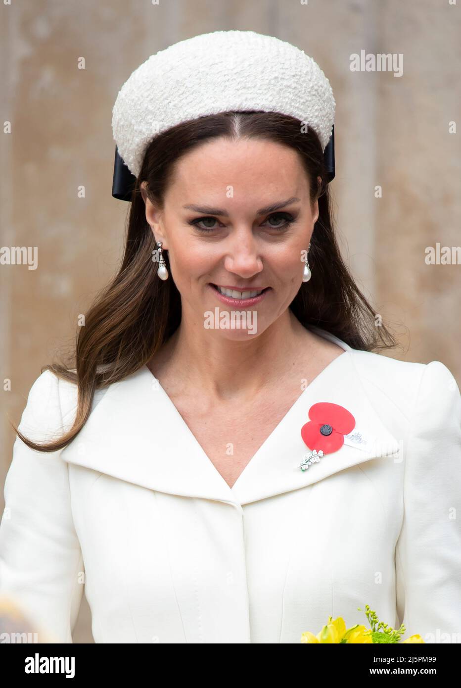 Londra, Regno Unito. 25th Apr 2022. La Duchessa di Cambridge partecipa al Servizio di commemorazione e di ringraziamento dell'Anzac Day all'Abbazia di Westminster, Londra. Credit: Doug Peters/Alamy Live News Foto Stock