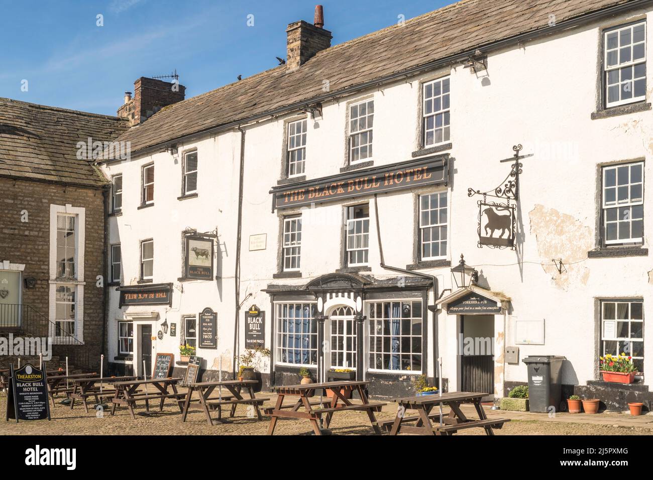 The Black Bull Hotel, a Reeth, North Yorkshire, Inghilterra, Regno Unito Foto Stock