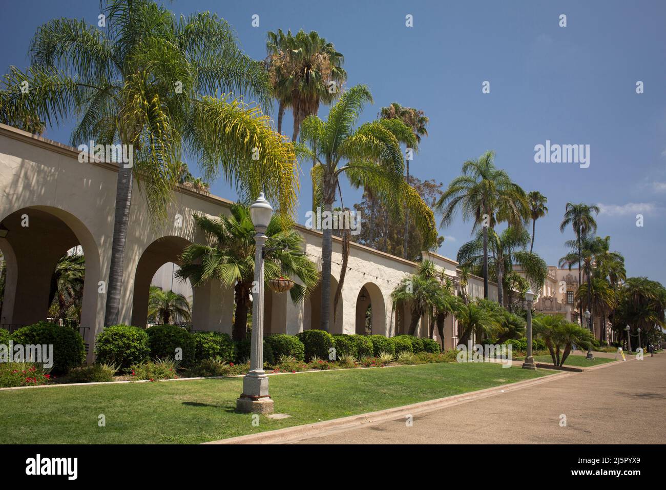 El Prado Avenue a Balboa Park, San Diego Foto Stock