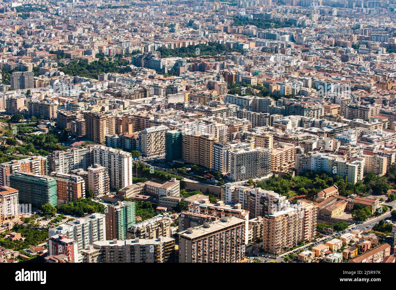 Palermo, Italia 18/07/2012: Vista della città dall'ascesa al Castello Utveggio. ©Andrea Sabbadini Foto Stock