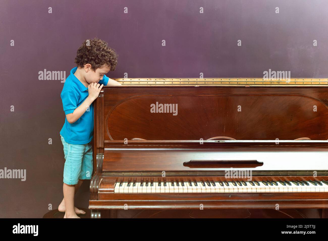 Inside Of Piano Immagini e Fotos Stock - Alamy