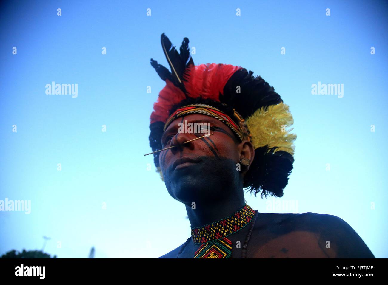 salvador, bahia, brasile - 25 aprile 2022: Incontro riunisce indiani di diverse etnie nella città di Salvador. L'incontro è quello di cercare imp Foto Stock