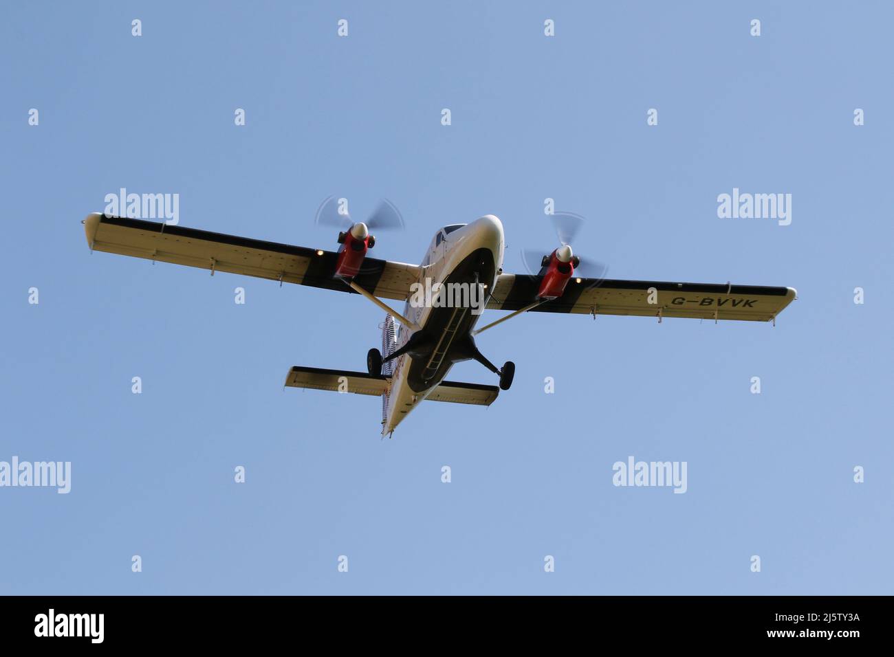 G-BVVK "Spirit of Eilidh", a de Havilland Canada DHC-6-300, gestito da Loganair, presso l'aeroporto internazionale di Prestwick, Ayrshire, Scozia, Foto Stock