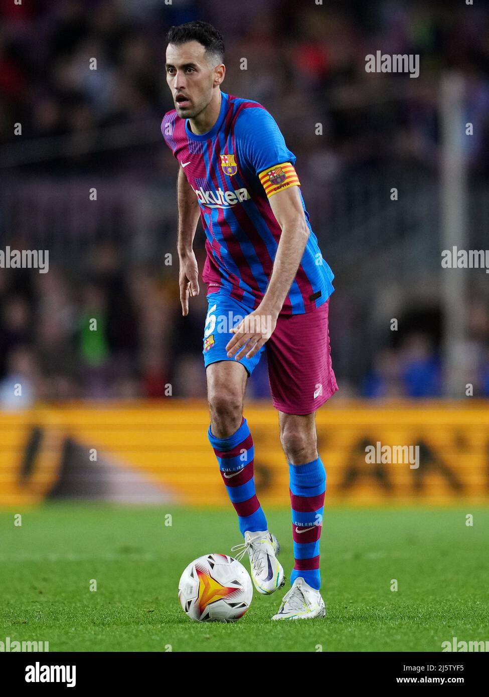 Sergio Busquets del FC Barcelona durante la partita la Liga tra il FC Barcelona e Rayo Vallecano ha suonato allo stadio Camp Nou il 24 aprile 2022 a Barcellona, in Spagna. (Foto di Sergio Ruiz / PRESSINPHOTO) Foto Stock