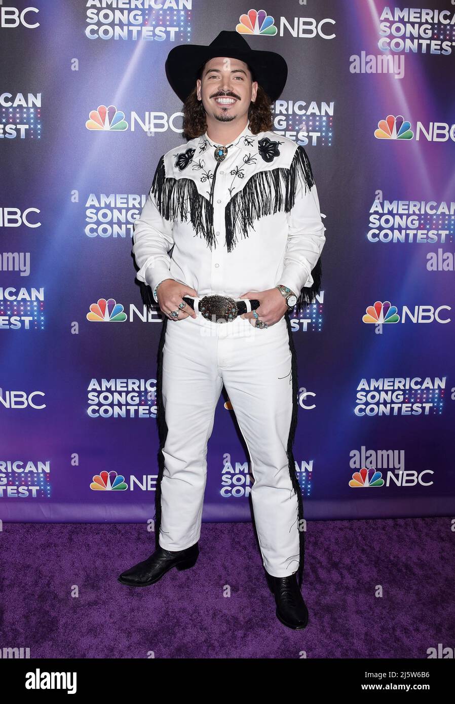 La, US, 25 aprile 2022, Ryan Charles al ÔAmerican Song ContestÕ SemiFinals Day 1 Red Carpet tenuto al lotto Universal Studios il 25 aprile 2022 a Universal City, CA. © Janet Gough / AFF-USA.COM Foto Stock