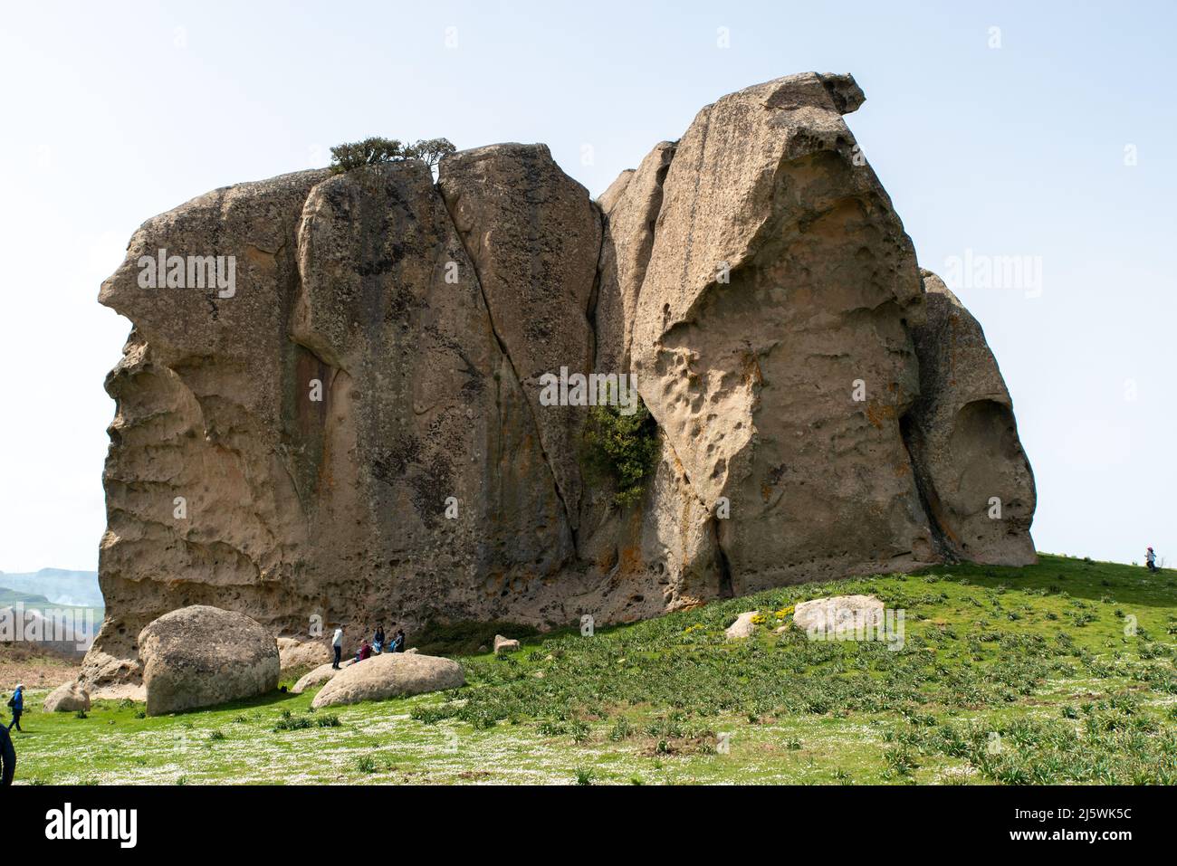Altipiano dell'Argimusco, sito archeologico e naturalistico siciliano con rocce antiche miliari di anni con forme molto particolari, archeoastronomia Foto Stock