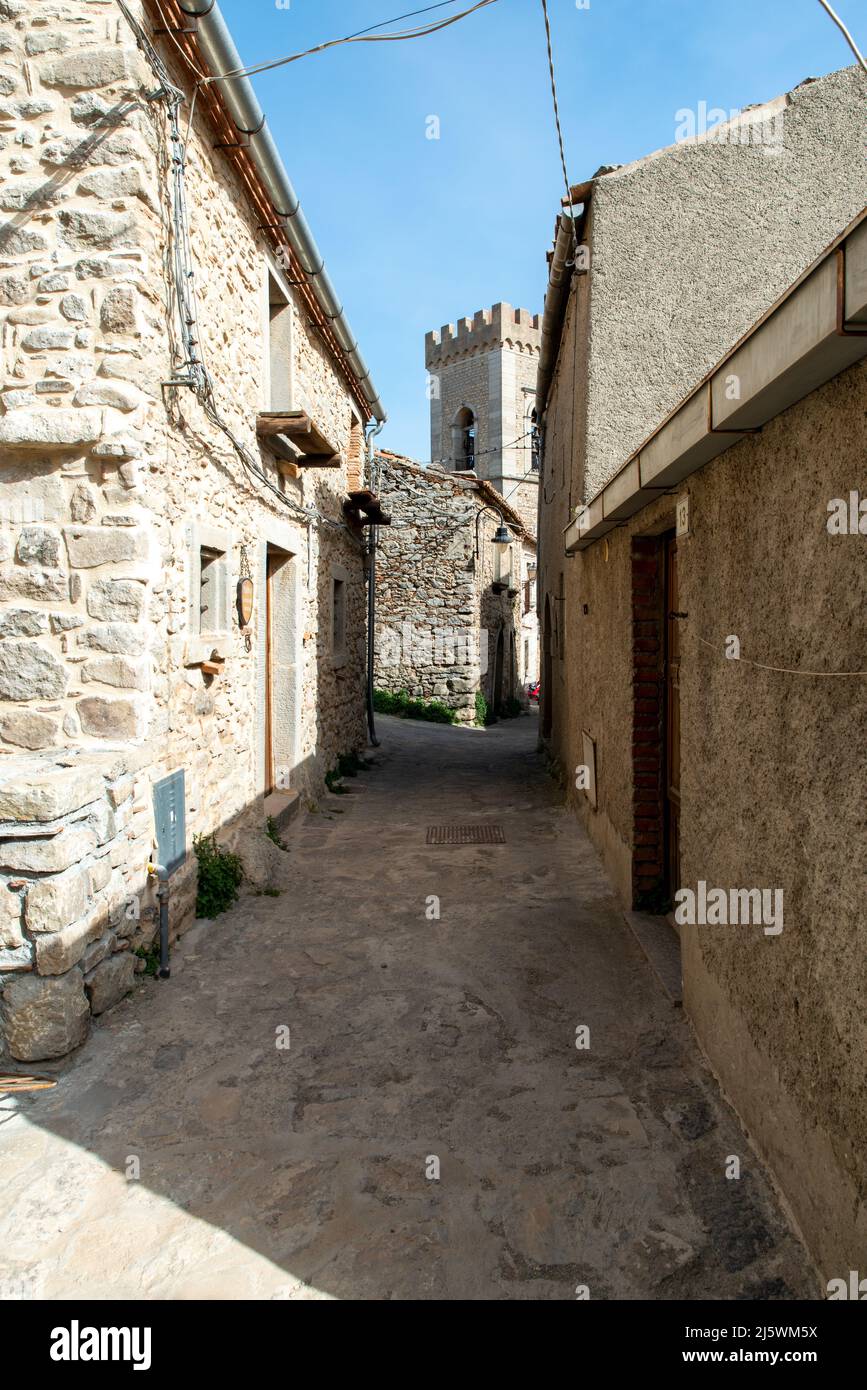 strade internee e costruzioni di Montalbano Elicona in provincia di Messina, borgo dei borghi 2015, splendido borgo medievale molto caratteristico Foto Stock