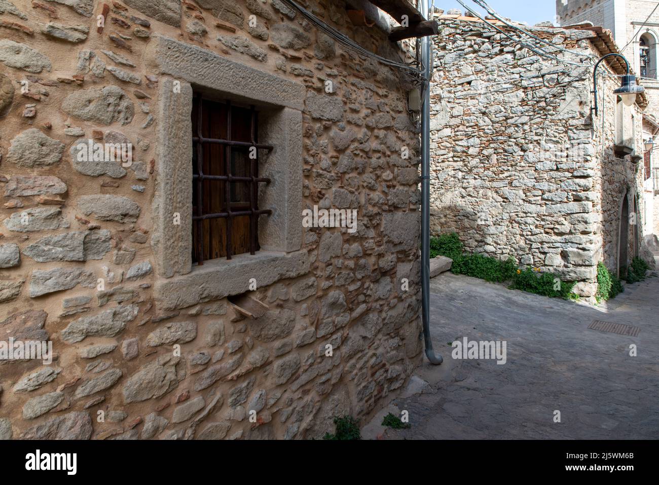 strade internee e costruzioni di Montalbano Elicona in provincia di Messina, borgo dei borghi 2015, splendido borgo medievale molto caratteristico Foto Stock